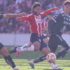 Chivas consigue agónico triunfo ante León en un duelo amistoso en EU