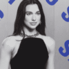 Dua Lipa levanta demanda contra Samsung por 15 MDD; esta es la razón