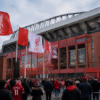 Jeff Bezos entra al Liverpool como nuevo inversionista
